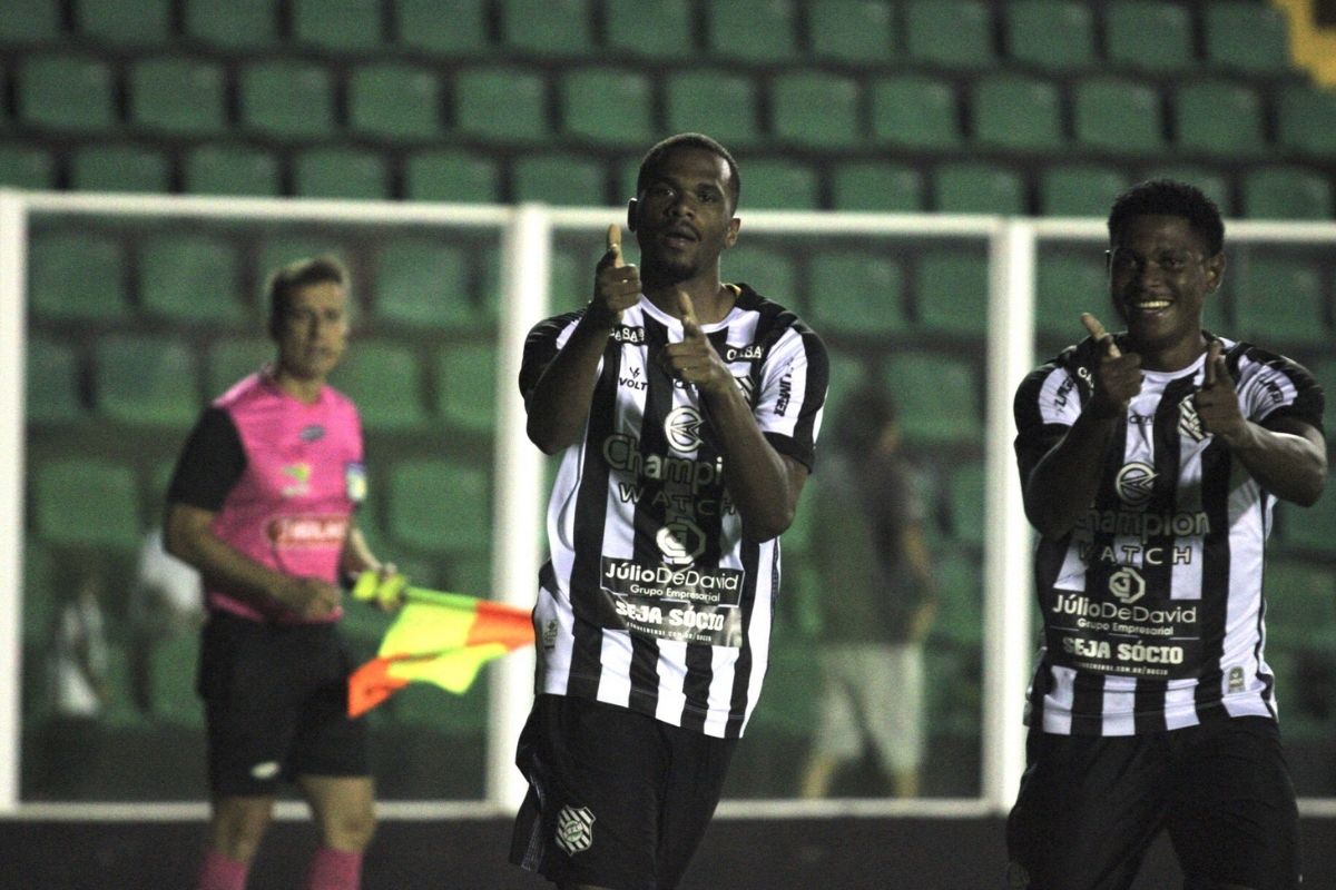 Figueirense x Altos