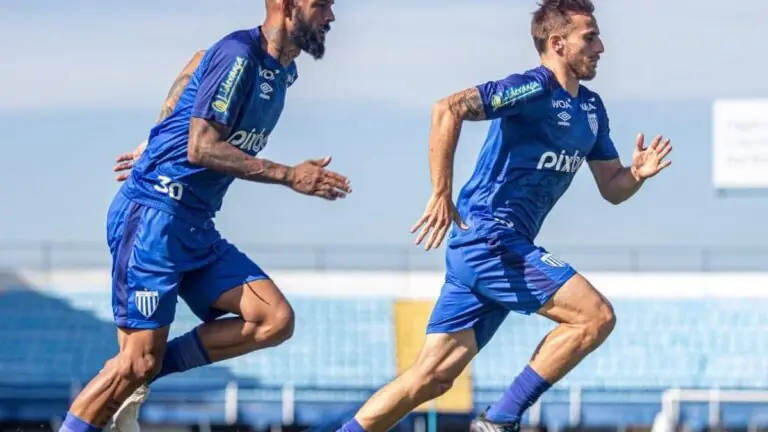 Onde assistir Avaí x Goiás ao vivo, horário e escalações (25/04)