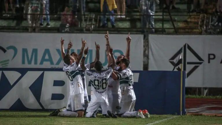 Onde assistir Coritiba x Maringá ao vivo: horário e canal (03/04)