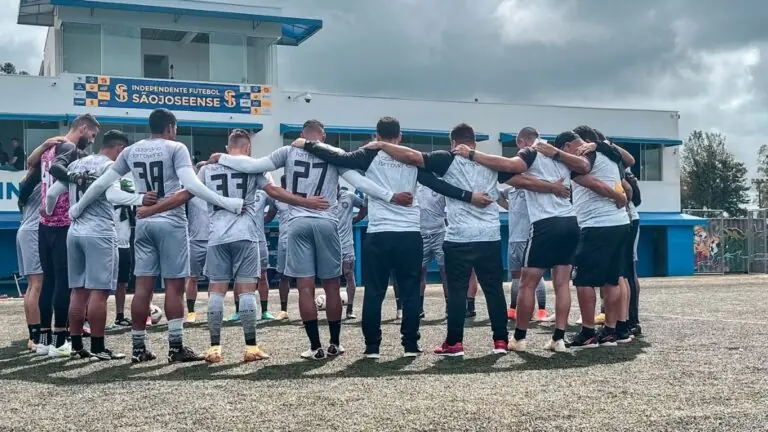 Onde assistir Tombense x Operário PR ao vivo e horário hoje (09/04)