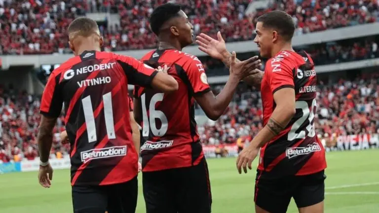 Onde vai passar Libertad x Athletico PR ao vivo e horário hoje (26/04)