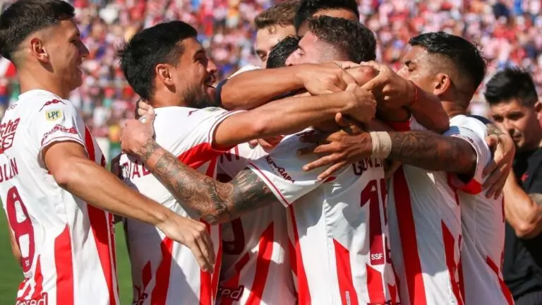 Onde assistir Oriente Petrolero x Unión Santa Fe ao vivo e horário (12/04)