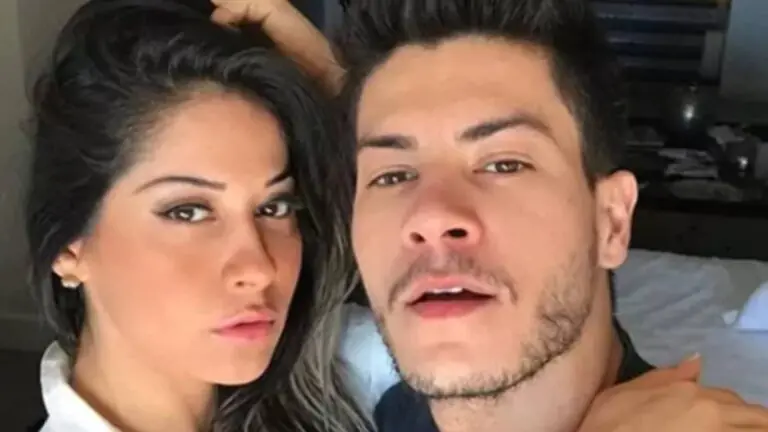 Quais foram as namoradas de Arthur antes do casamento com Maíra Cardi