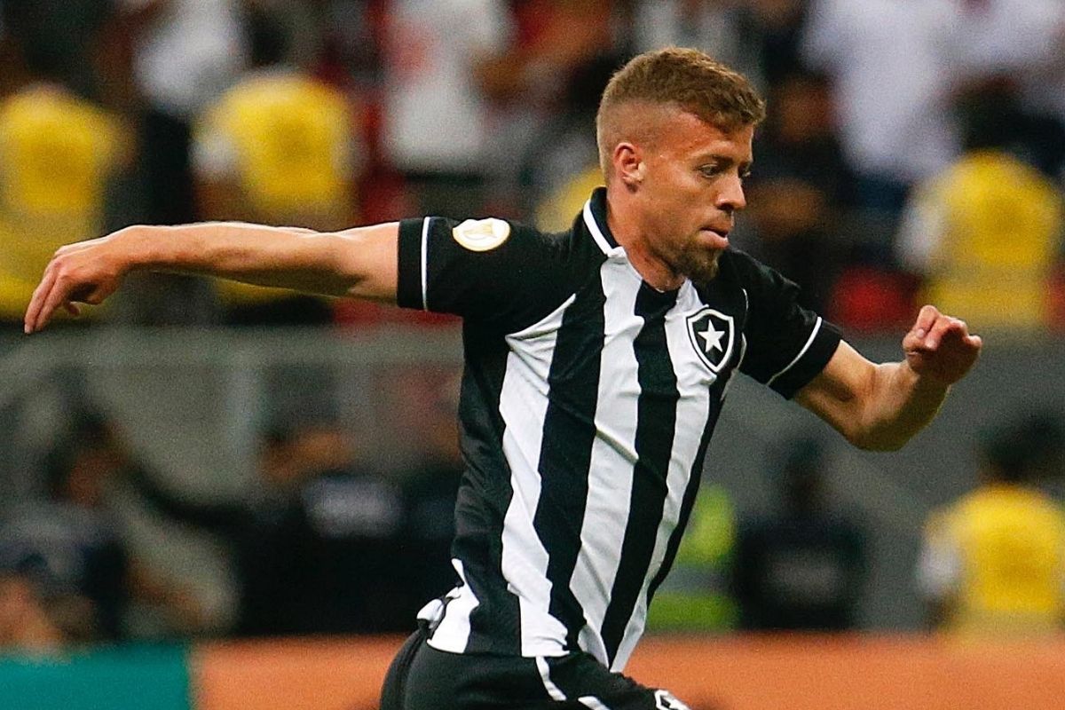 Qual canal vai passar Atlético GO x Botafogo