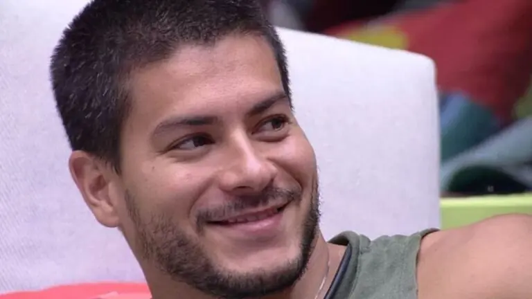 Quem está na frente para sair do BBB 22 hoje? Arthur segue na liderança