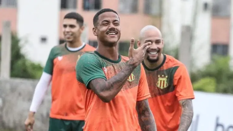 Onde assistir Sampaio Corrêa x Brusque ao vivo e horário Série B (23/04)