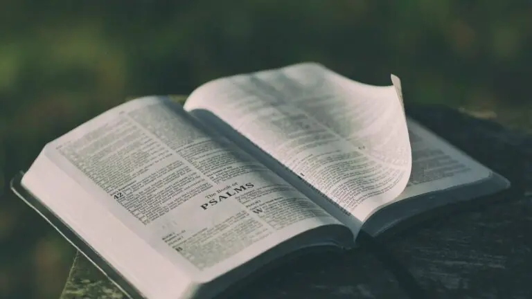 Salmo 144 para superar as dificuldades do dia a dia