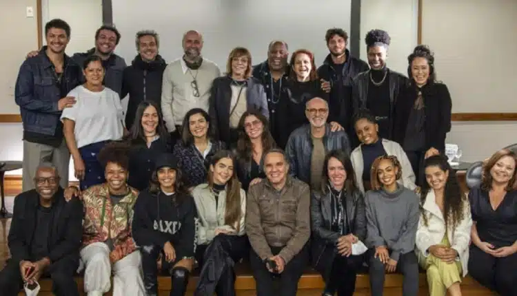 elenco travessia globo