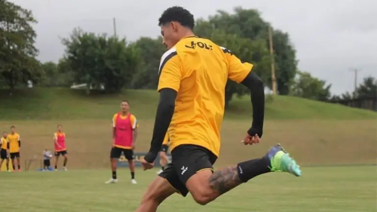 Onde assistir Criciúma x Londrina ao vivo e horário do jogo (14/04)