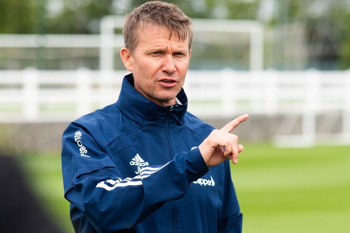 Onde assistir Brentford x Leeds ao vivo, horário e escalações (22/05)