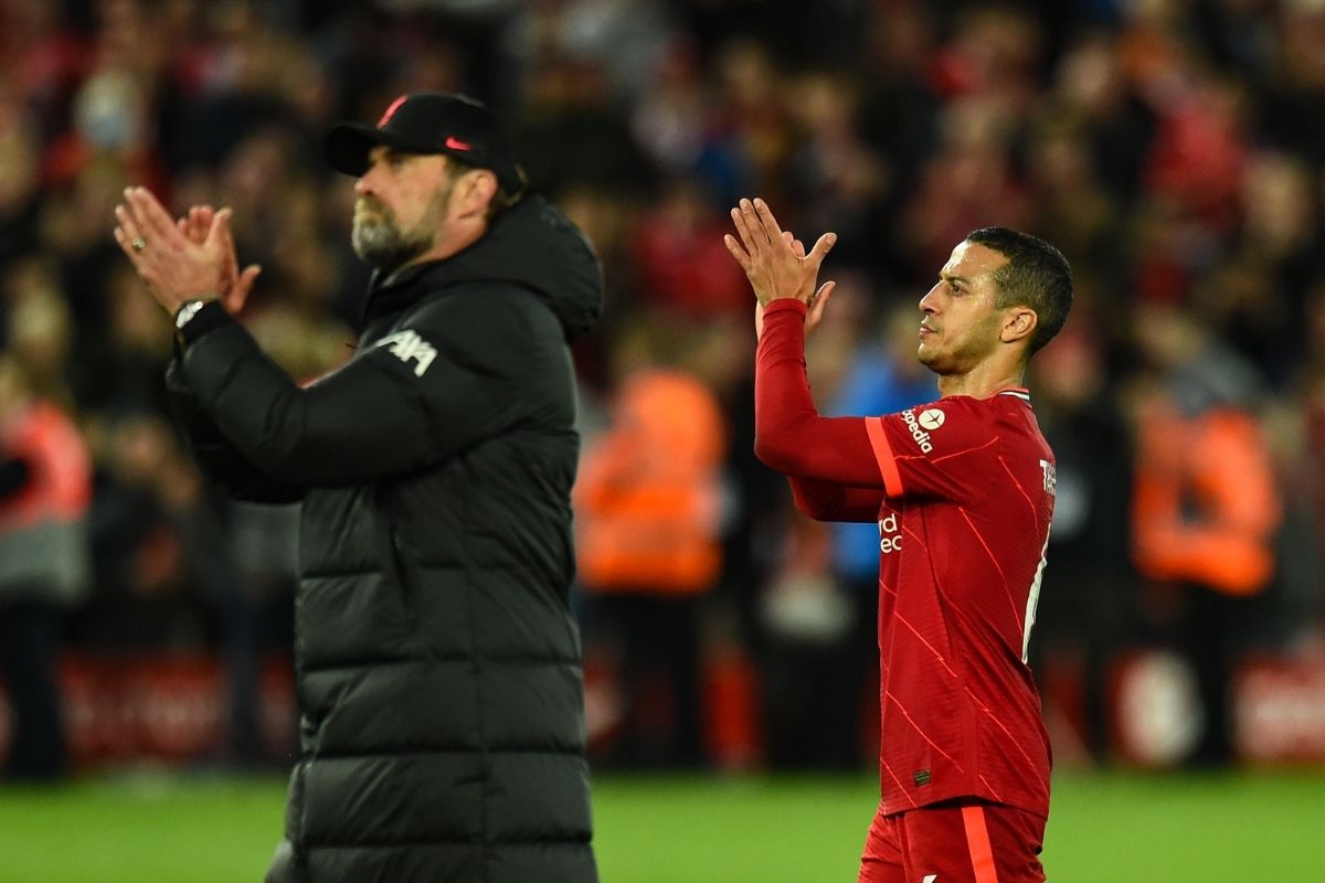 Onde assistir Aston Villa x Liverpool ao vivo hoje na TV e horário (10/05)