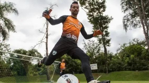 Onde assistir Londrina x Brusque ao vivo na Série B e horário (14/05)