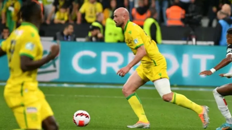 Onde assistir Nantes x Rennes ao vivo, horário e escalações hoje (11/05)