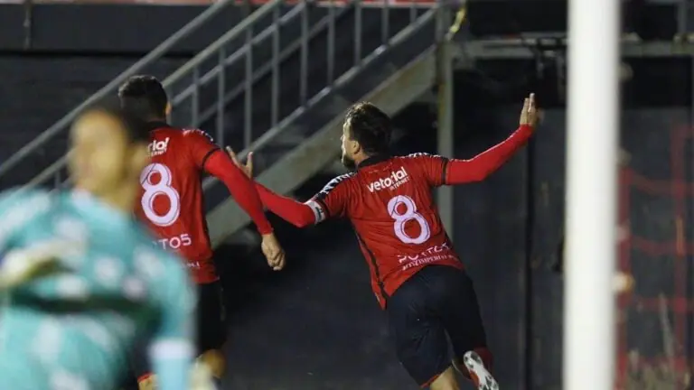 Onde assistir Volta Redonda x Brasil de Pelotas ao vivo e horário (15/05)