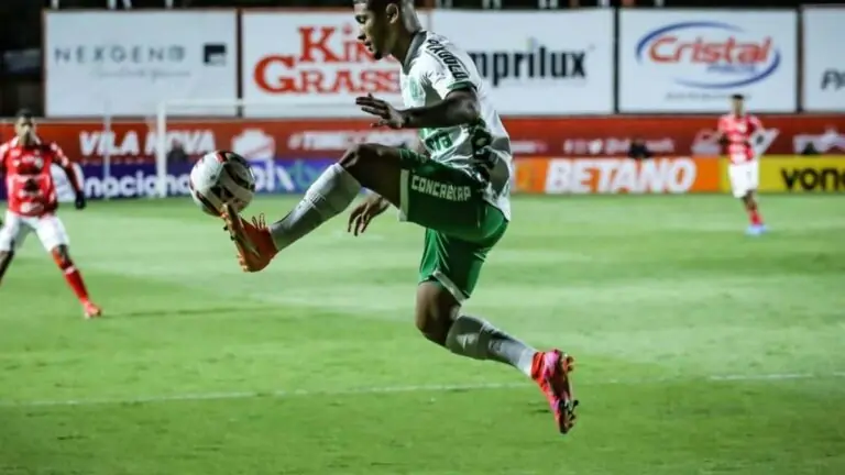 Ponte Preta x Chapecoense hoje: onde assistir e horário da Série B