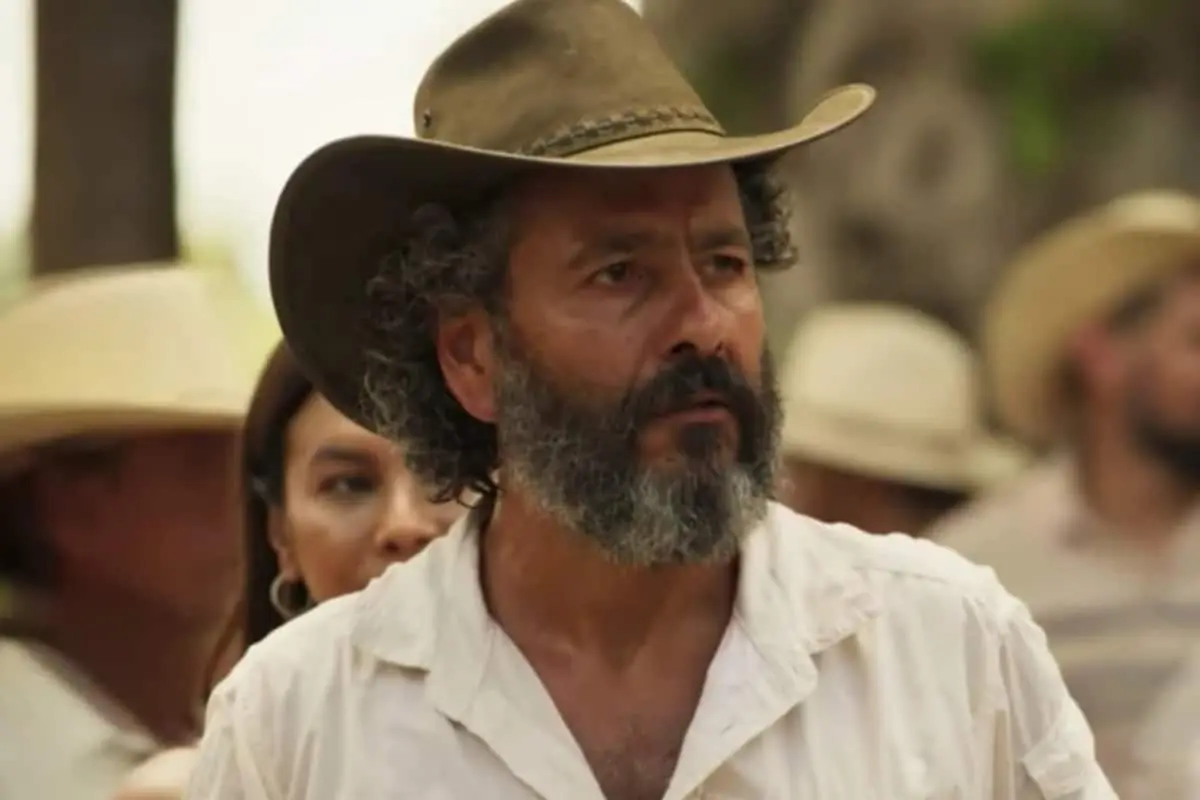 Quantos filhos Zé Leôncio tem Quando termina a novela Pantanal