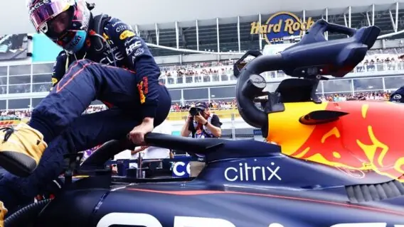 Resultado da Fórmula 1 hoje: Verstappen leva GP de Miami da F1