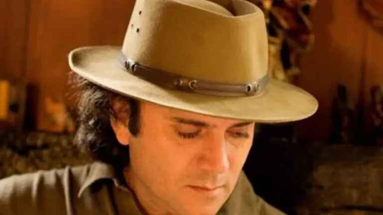 Trindade de Pantanal 1990: quem interpretou o peão misterioso?