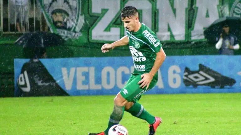 Série B: onde assistir Brusque x Chapecoense ao vivo e horário (05/05)