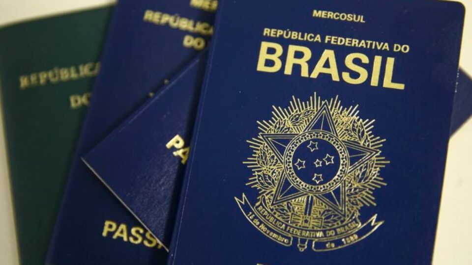 Quem não votou nas últimas eleições pode tirar o passaporte
