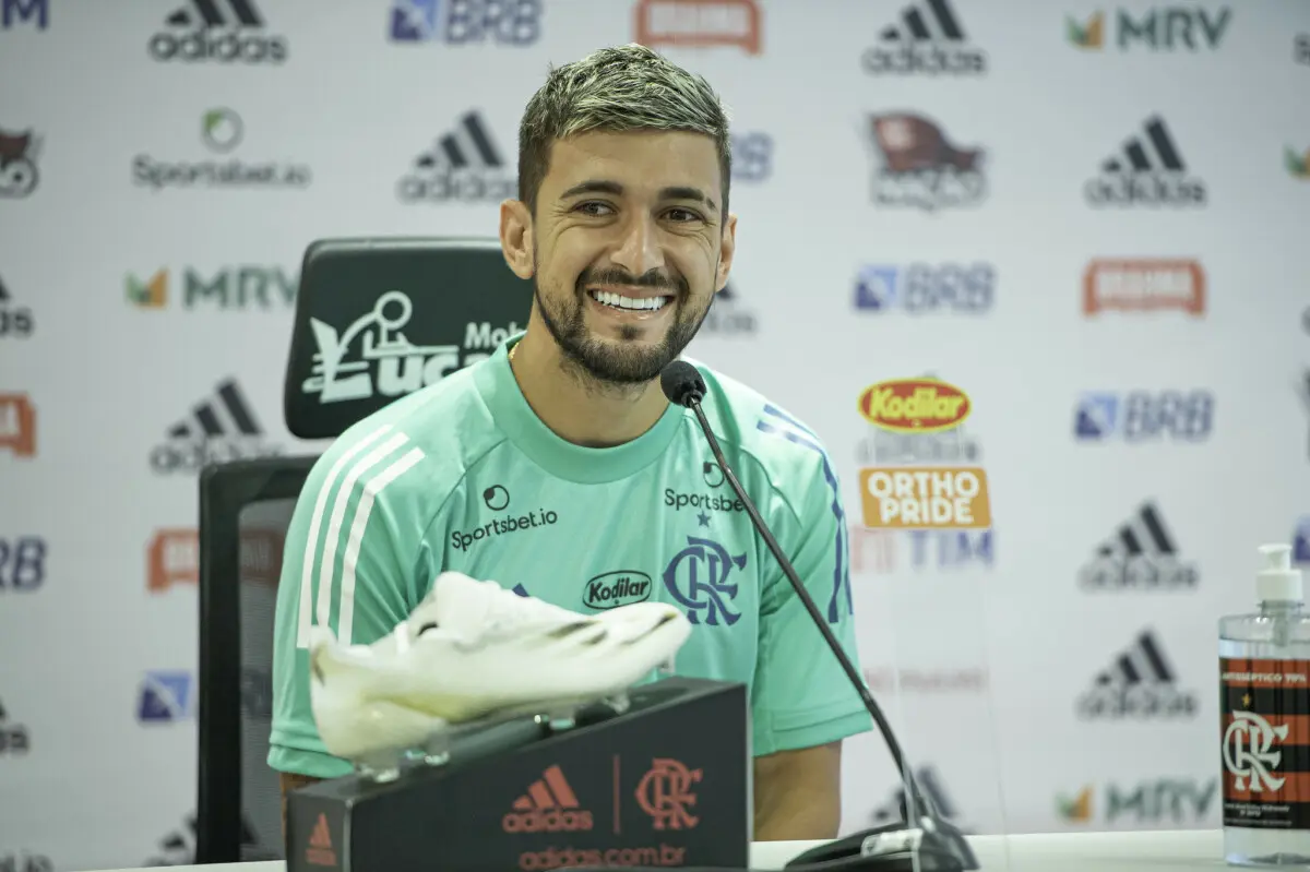 Salário de arrascaeta flamengo Quanto ganha arrascaeta do flamengo?