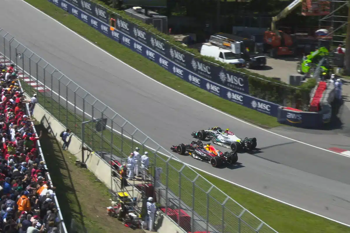 Carlos Sainz da Ferrari e Lewis Hamilton da Mercedes Quem ganhou a Fórmula 1 hoje