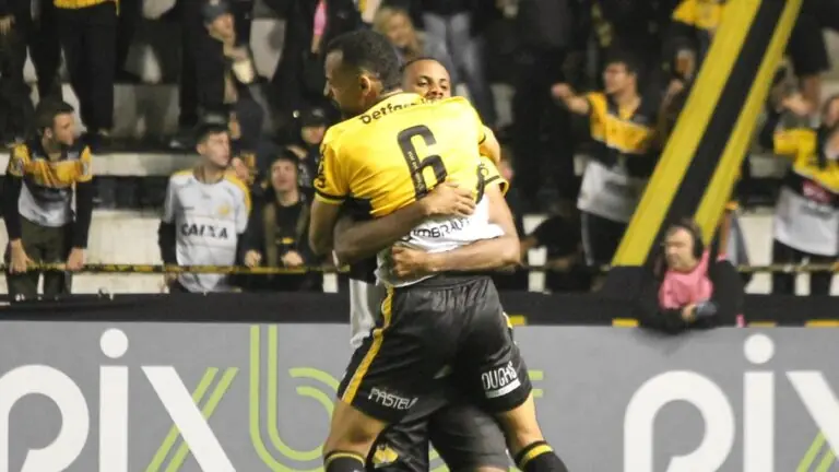 Criciúma x Vila Nova: onde assistir, horário e escalação (25/06)