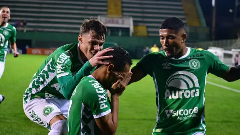 Onde assistir Operário PR x Chapecoense e horário hoje (27/06)