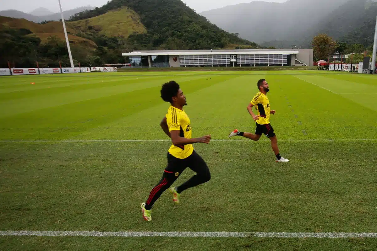 Qual canal vai passar o jogo do Flamengo hoje