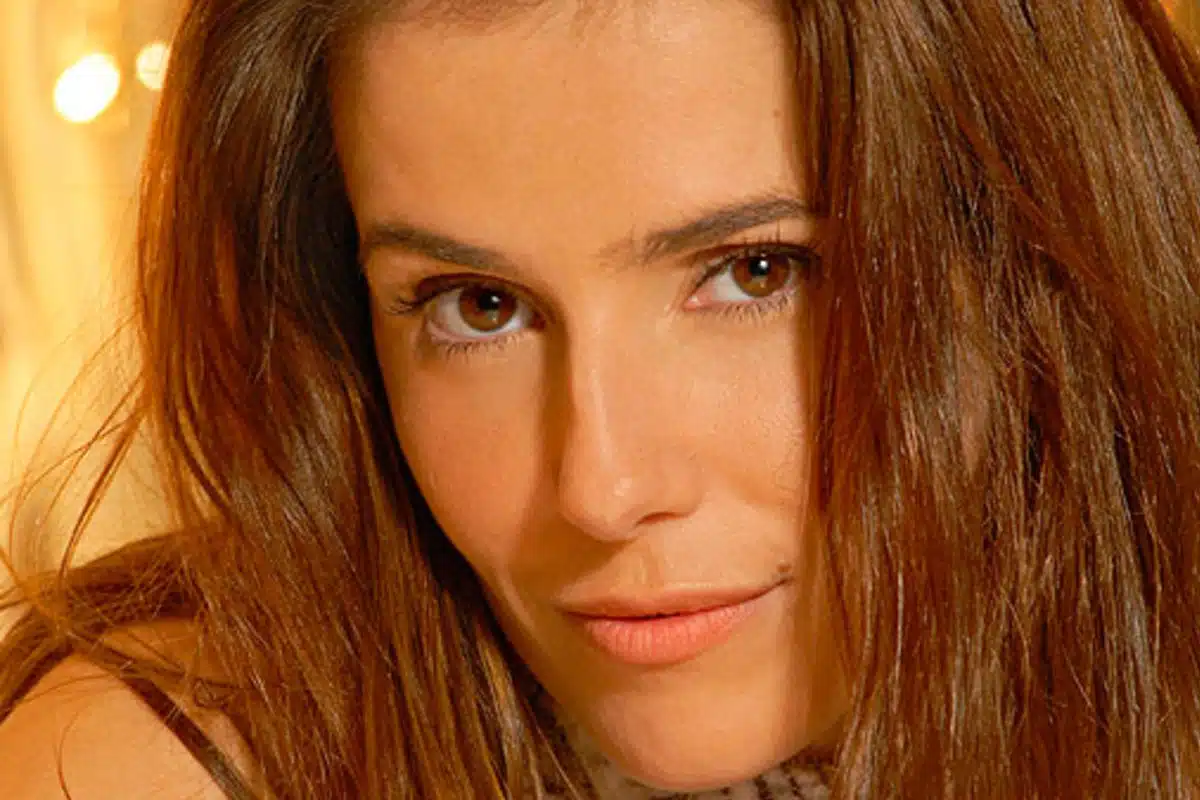 Quem é o pai do filho de Maria do Céu A Favorita