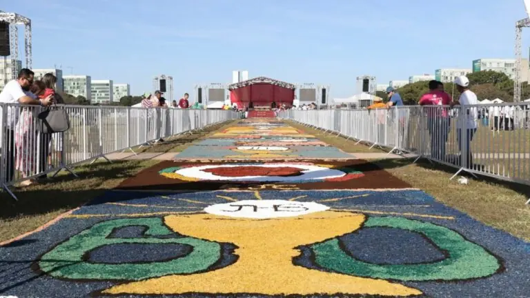 Quinta-feira é feriado de que? O que se comemora em Corpus Christi