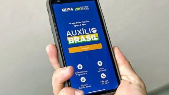 Quem tem emprego formal pode receber o Auxílio Brasil 2022?