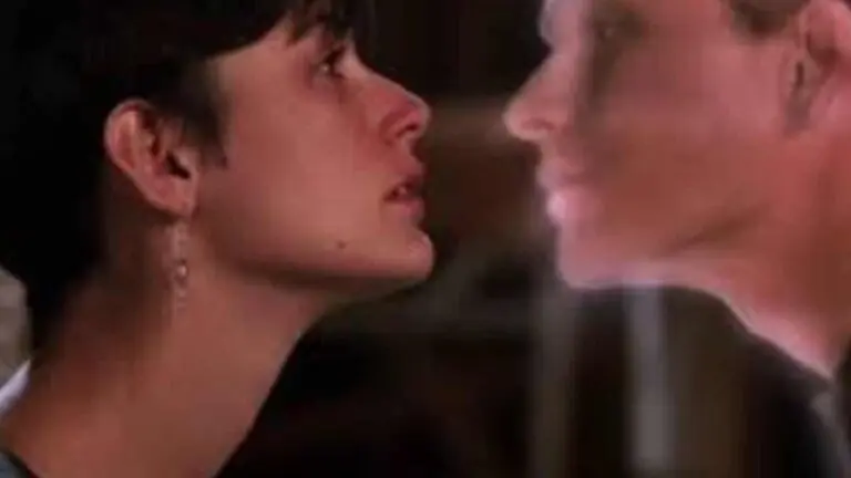 Sessão de Sábado hoje exibe ‘Ghost – Do Outro Lado da Vida’