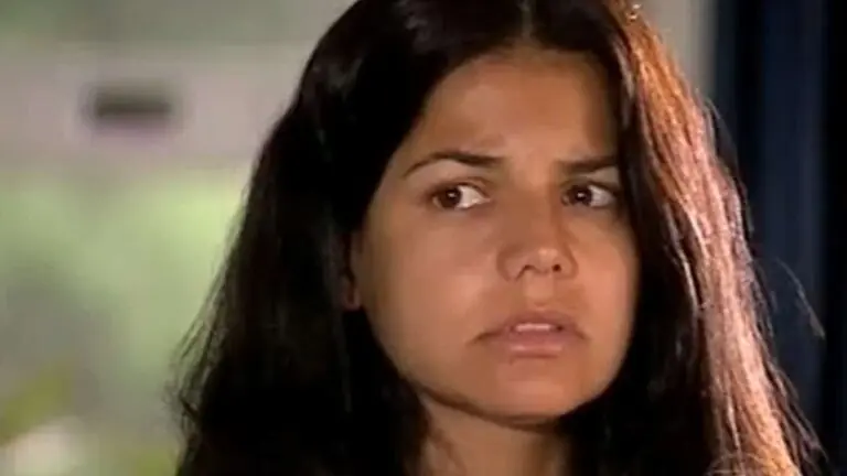 Final de Alexandra em Alma Gêmea: relembre com ela termina