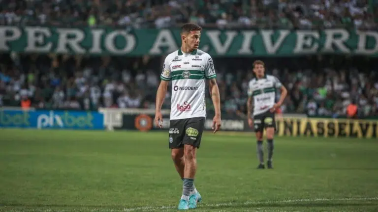 Brasileirão: onde assistir Ceará x Coritiba ao vivo e horário hoje (04/06)