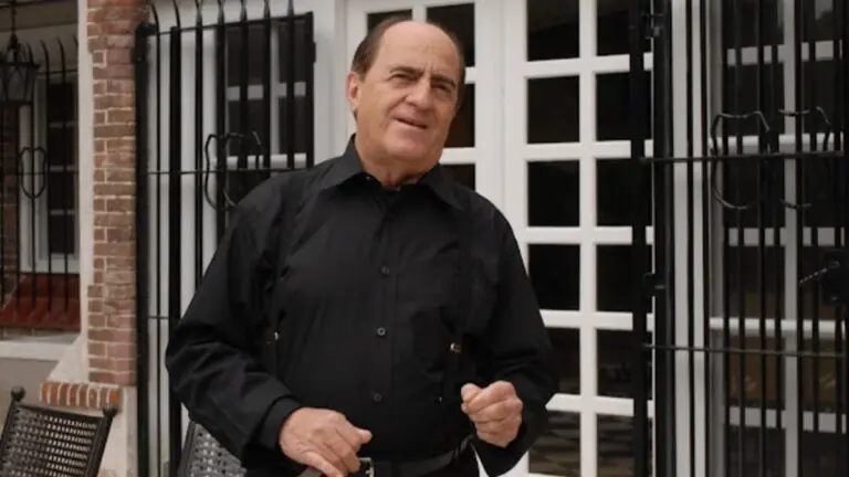 Quem é Silveirinha em A Favorita? Flora não é a única do mal