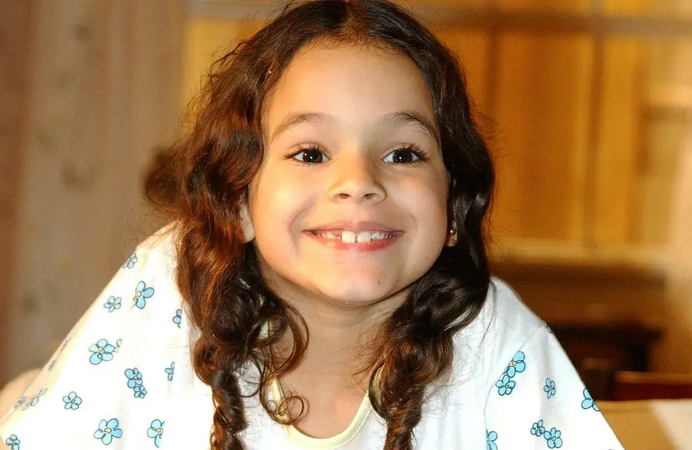 Bruna marquezine antes e depois: a evolução da atriz 1 Salete
