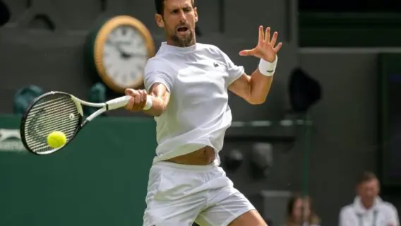 Jogo do Djokovic em Wimbledon 2022: onde assistir e horário (03/07)