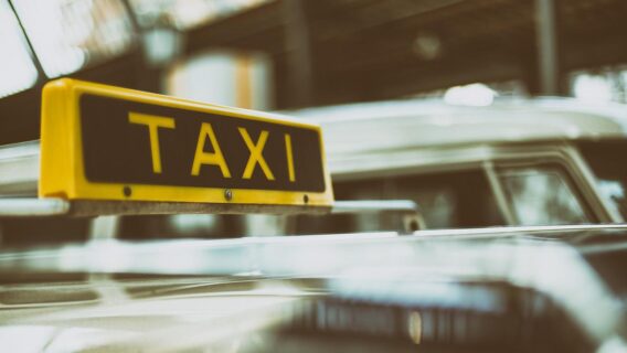 Auxílio taxista 2022: veja quem pode ou não receber