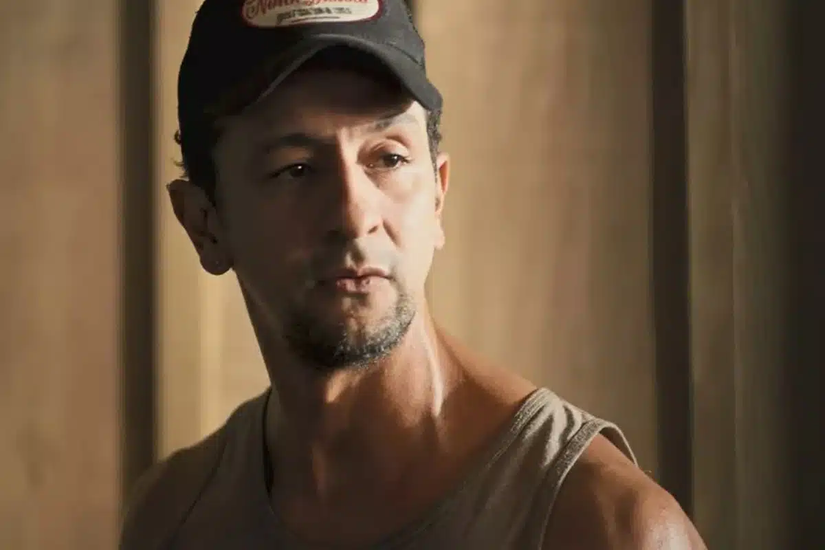 com quem zé lucas fica no final de pantanal