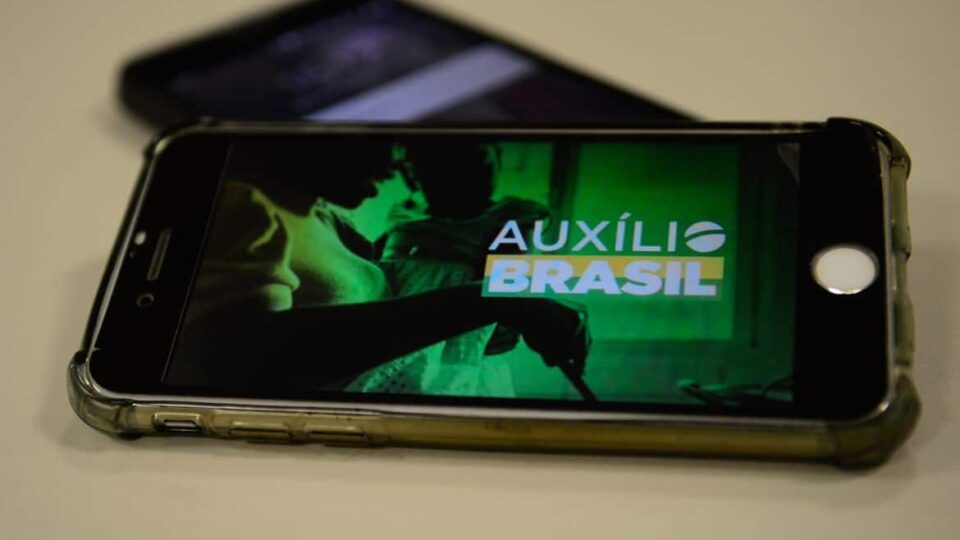 Como se cadastrar no Auxílio Brasil 2022