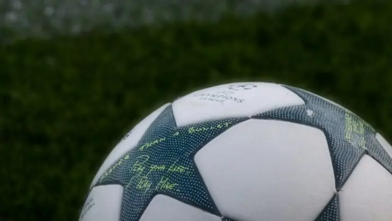 Jogos de hoje ao vivo: onde assistir futebol na TV no domingo (10/7)