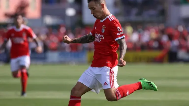 Onde assistir jogo do Benfica x Newcastle e horário do amistoso (26/07)