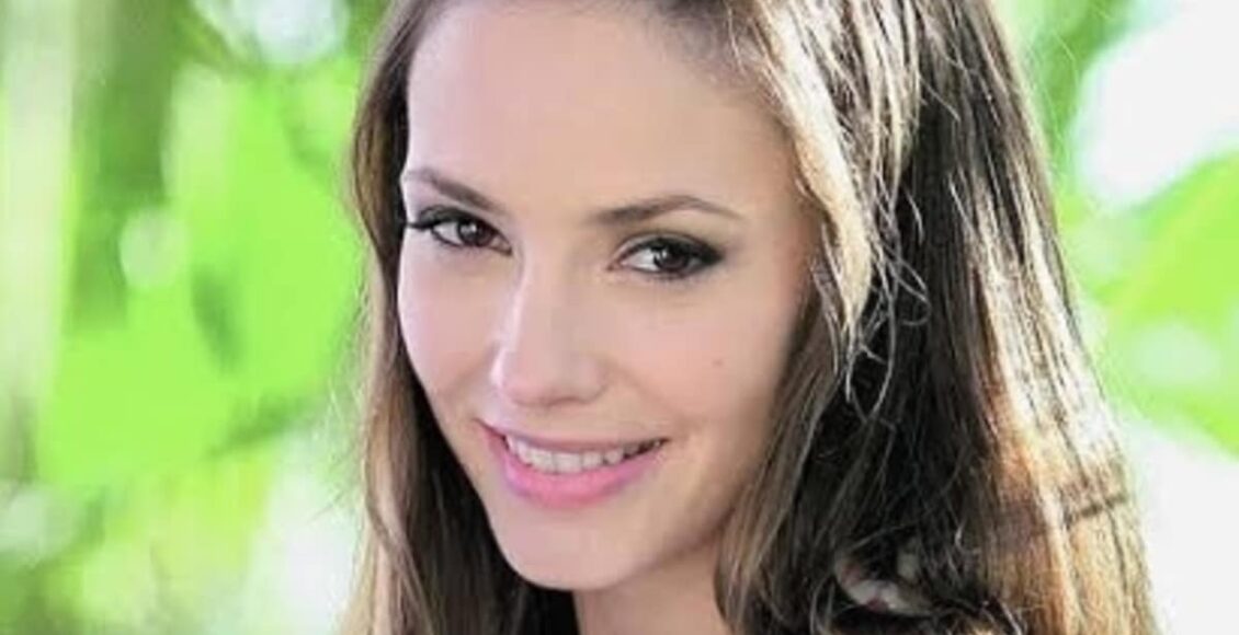 Professora Helena da novela Carrossel
