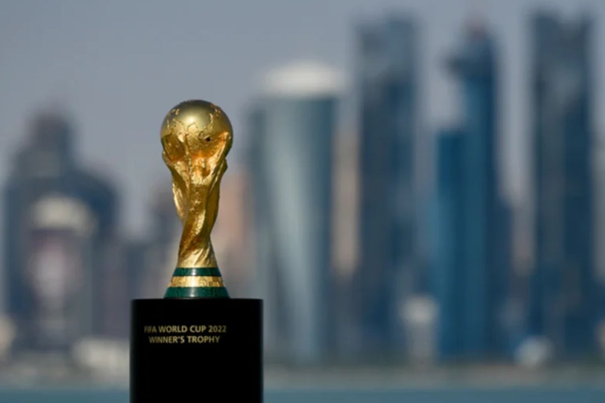 Figurinhas Copa 2022 Qatar Legends - 8 Un + Neymar Bronze