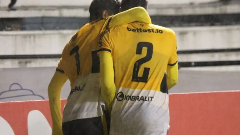 Onde assistir Criciúma x Guarani ao vivo, horário e escalação (10/08)