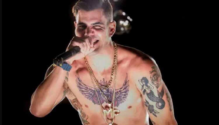 Juliano Cazarré tatuagens: veja os desenhos do ator a regra do jogo