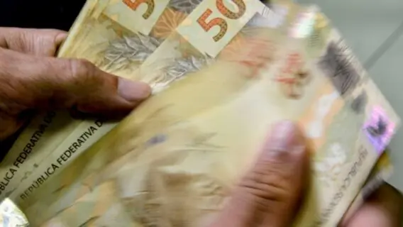 Beneficiários do Auxílio Brasil tem décimo terceiro salário em 2022?