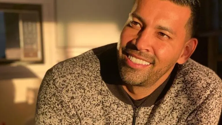 André Santos A Fazenda 14: campeão do Flamengo está no paiol