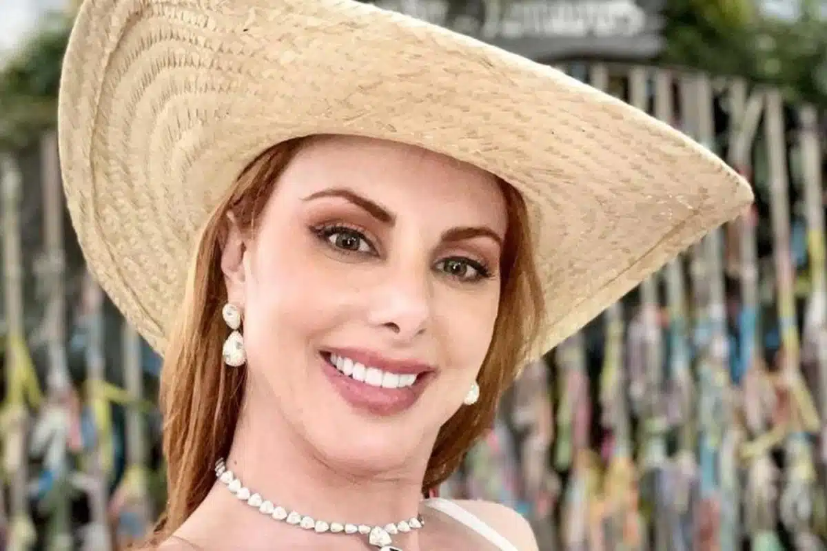 Deborah Albuquerque a fazenda 2022